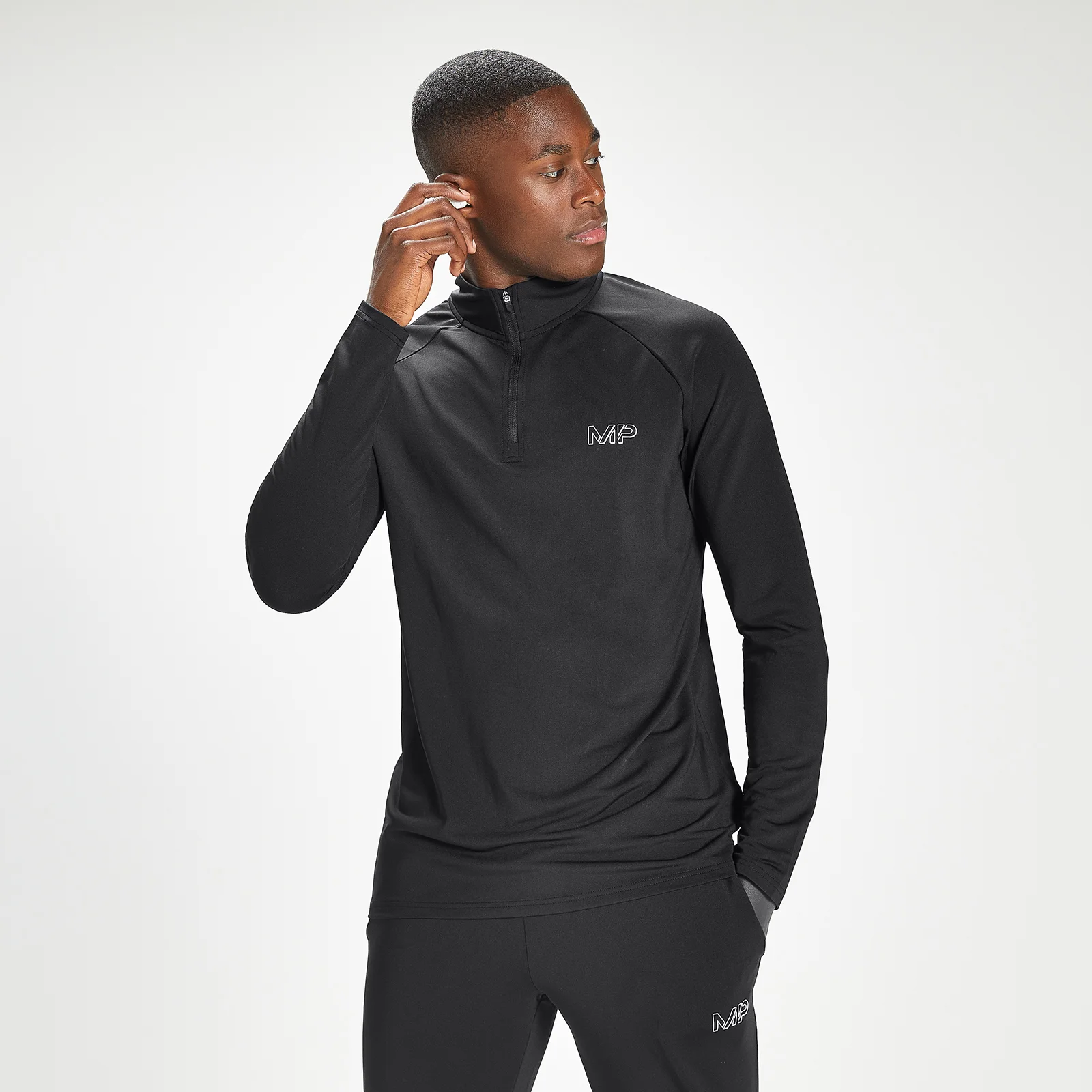 MP Moška majica Infinity Mark Graphic Training 1/4 Zip – črna - XXS Slika 1