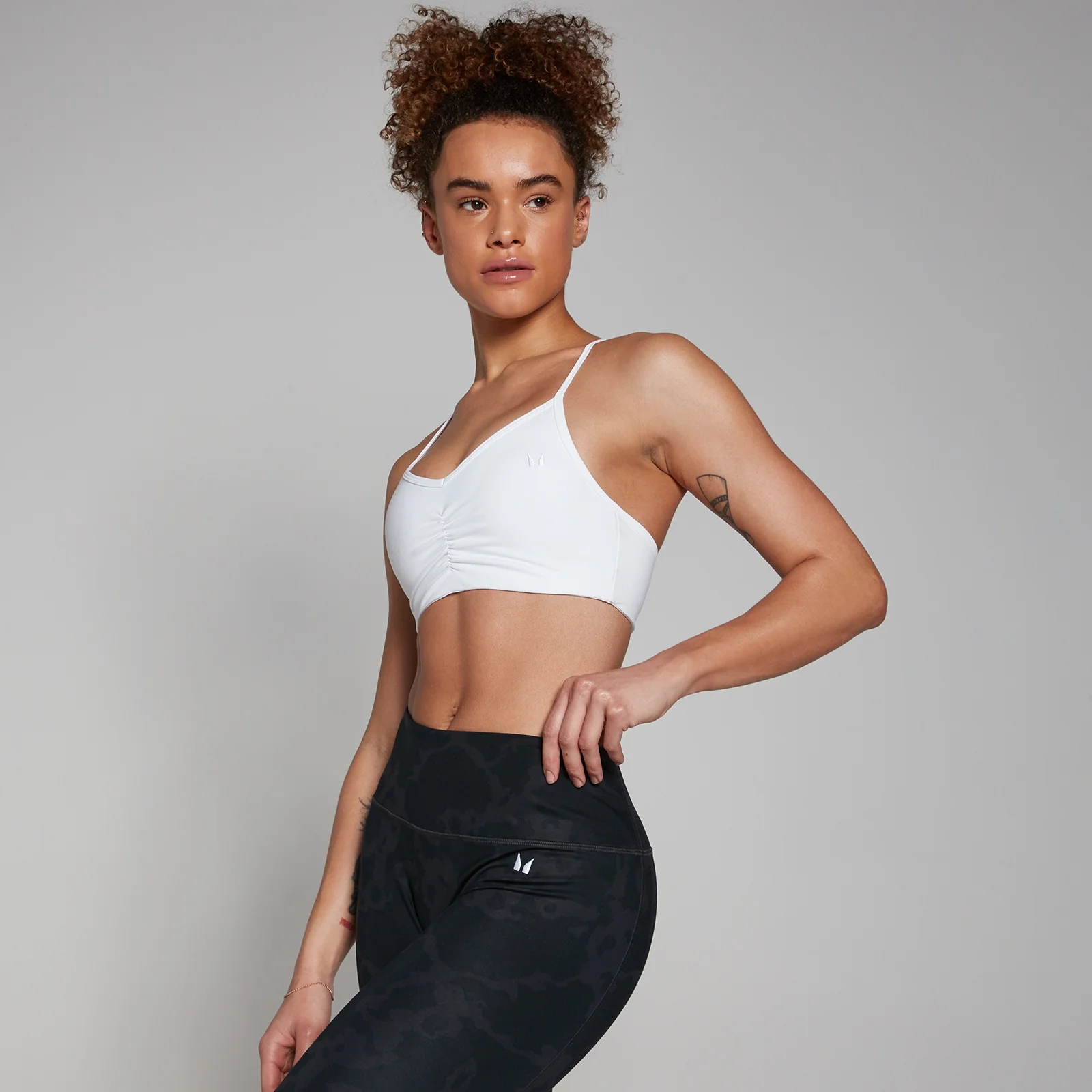 MP Ženski športni modrček Tempo Abstract – bela - XS Slika 1