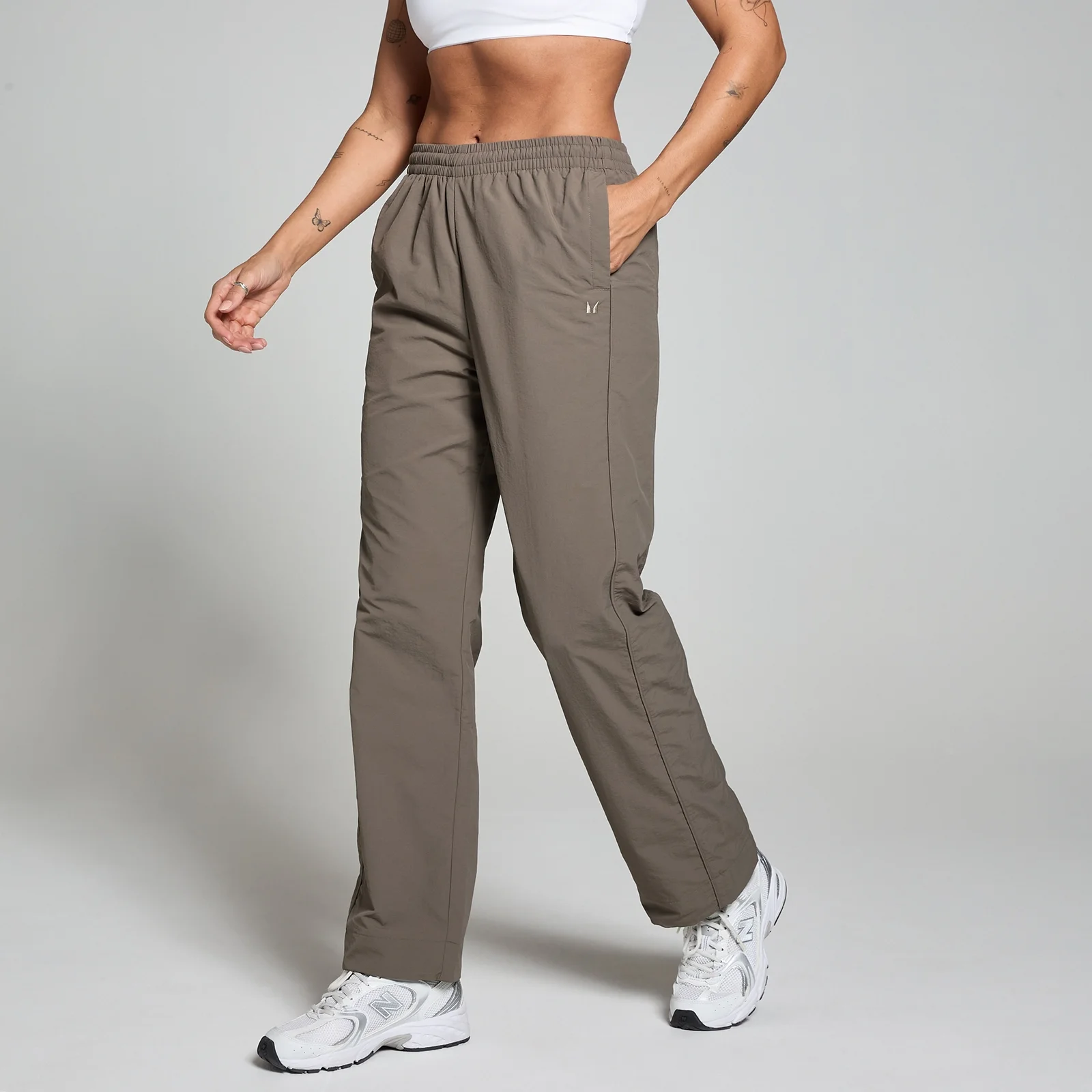 Ženske pletene športne hlače Tempo Better Woven MP – espreso - XS Slika 1
